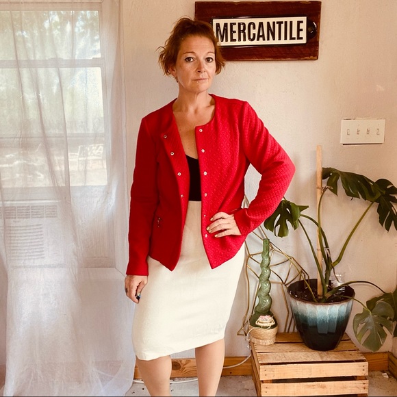 Chico’s Quilted Red Jacket Zipper Pockets Size Small Like New - Picture 10 of 16